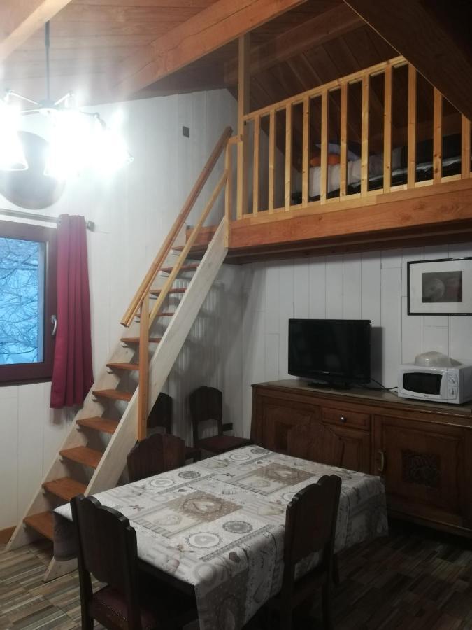 Gite La Ferme De Baffour La Chaise-Dieu Luaran gambar